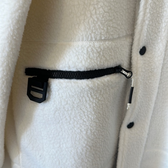 Rains NWT Long Fleece Jacket - Size Large (Color - Fossil) - Picture 7 of 11